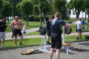 Madonas novada čempionāts svaru stieņa spiešanā no stāvokļa guļus 07.06.2014