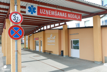 Madonas slimnīcā atklāta atjaunotā uzņemšanas nodaļa