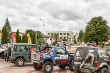 Bezceļu braukšanas piedzīvojuma "Signāls EM TROPHY" atklāšana